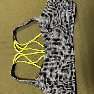 Lululemon Free To Be Sports Bra